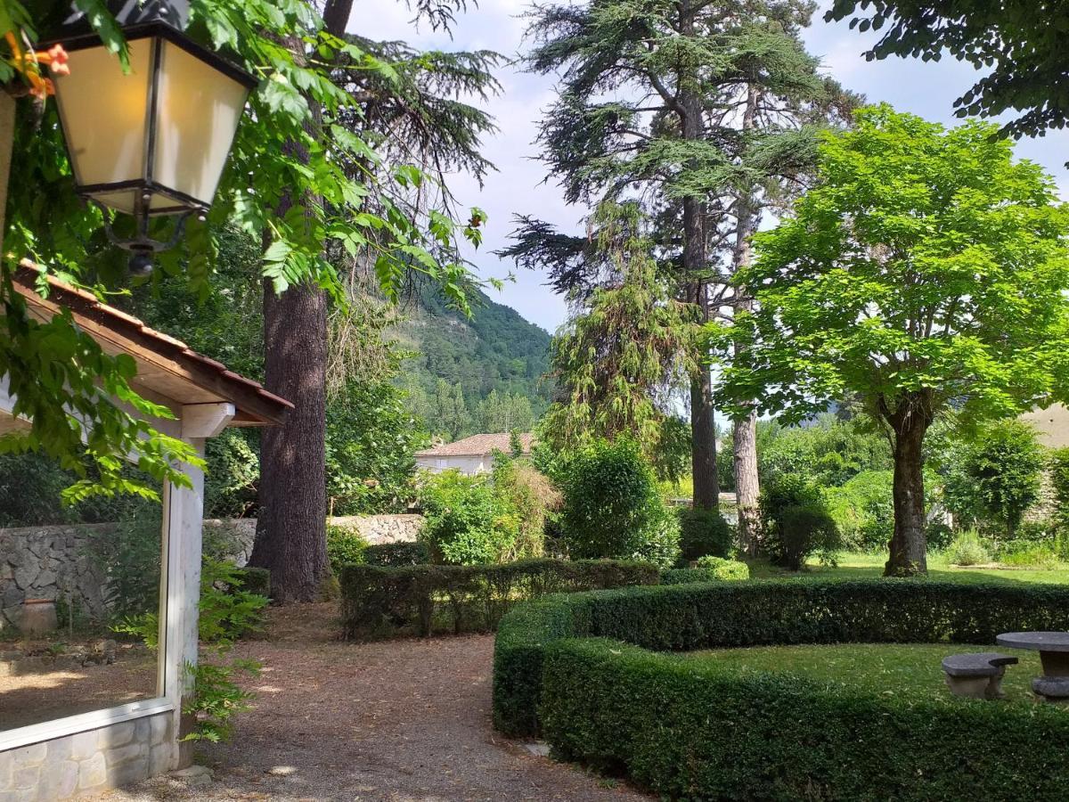 Bed and Breakfast Le Jardin Secret Сент-Антонен Экстерьер фото