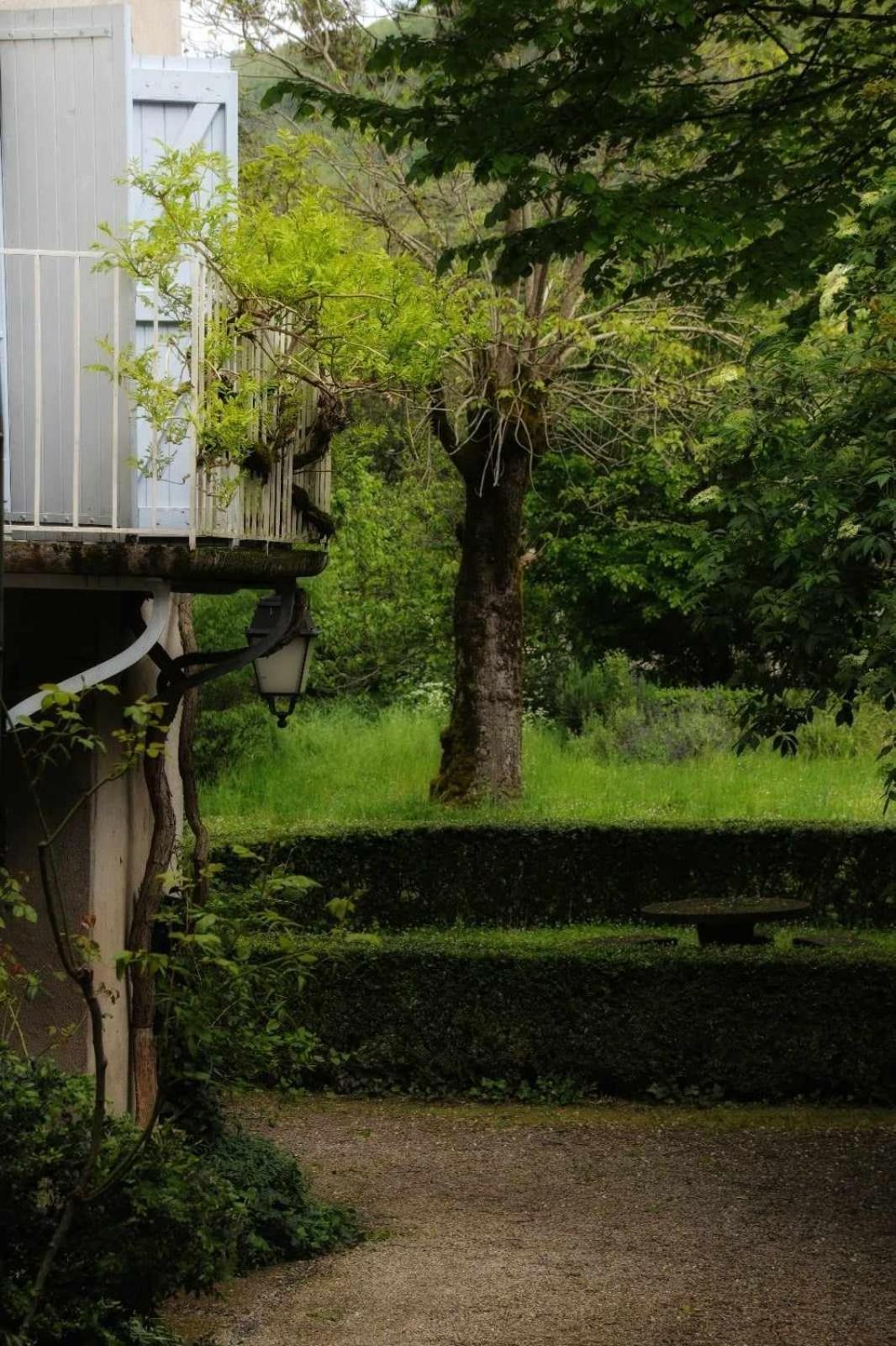 Bed and Breakfast Le Jardin Secret Сент-Антонен Экстерьер фото